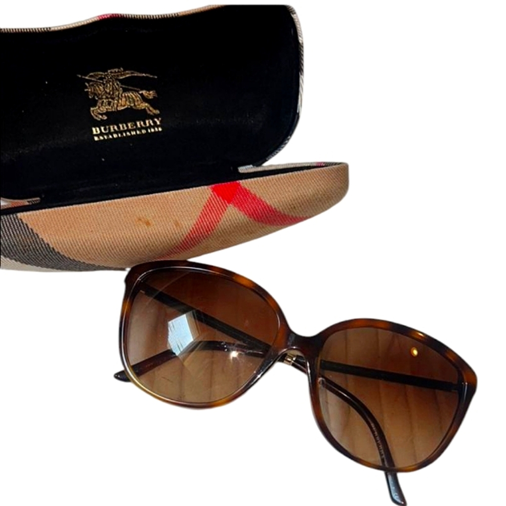 Burberry Brown Authenic Oversized Sunglasses w Gradient Lenses & Burberry Case - Picture 1 of 5